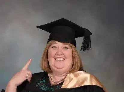 Swinburne-Online-Business-Student